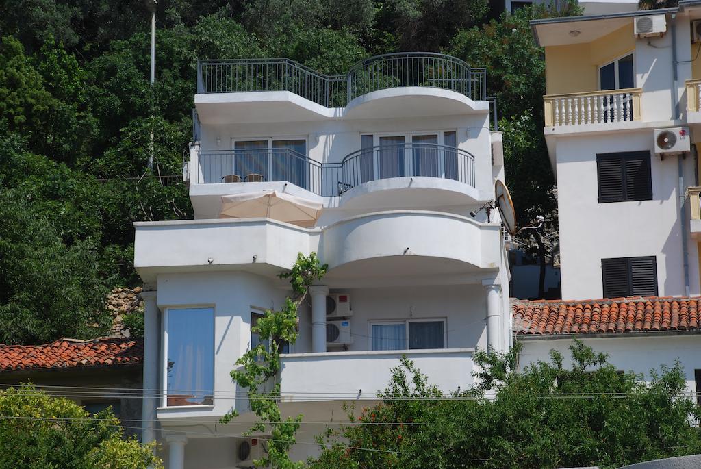 Apartments Ismy Ulcinj Esterno foto