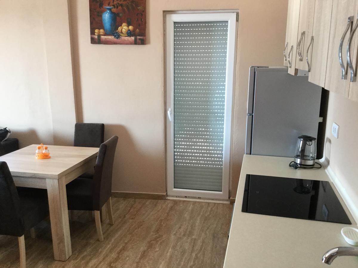 Apartments Ismy Ulcinj Esterno foto
